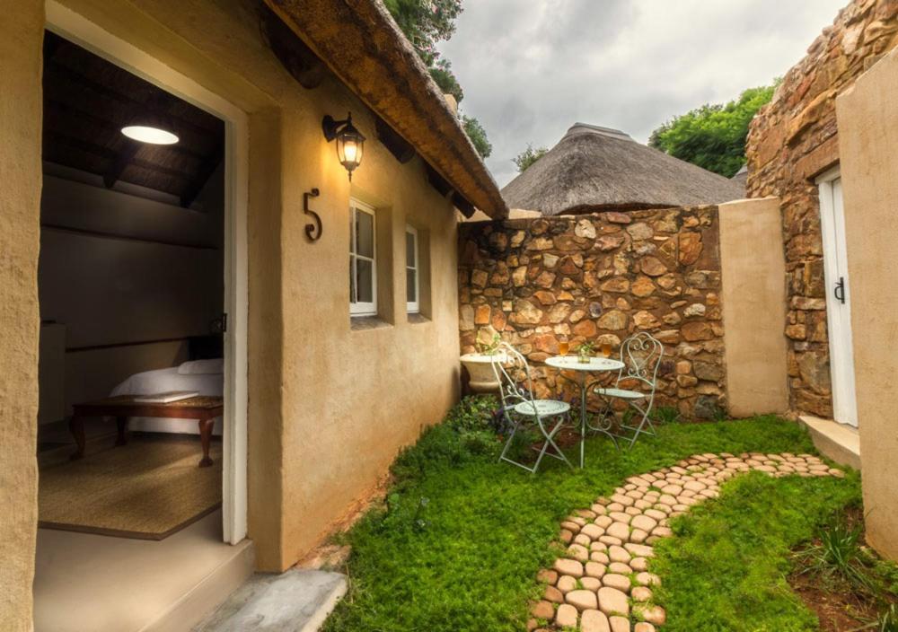Pierneef'S Kraal Hotell Pretoria-Noord Exteriör bild